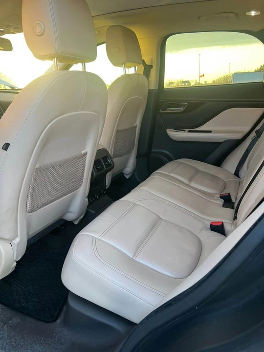 2017 Jaguar F-Pace - Image 8 of 8
