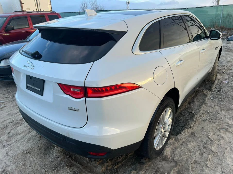 2017 Jaguar F-Pace - Image 3 of 8