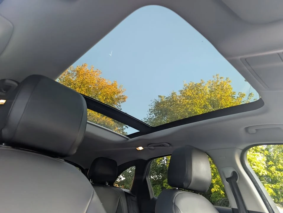 2017 Jaguar F-Pace - Image 19 of 19