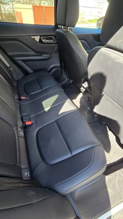 2017 Jaguar F-Pace - Image 7 of 7