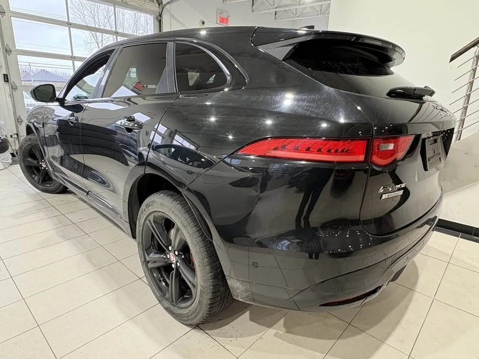 2017 Jaguar F-Pace - Image 5 of 17