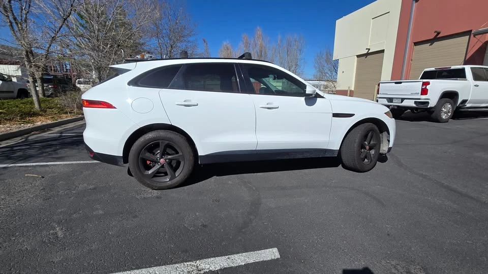 2017 Jaguar F-Pace - Image 2 of 7