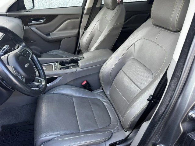 2017 Jaguar F-Pace - Image 7 of 20