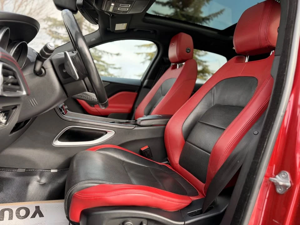 2017 Jaguar F-Pace - Image 6 of 15