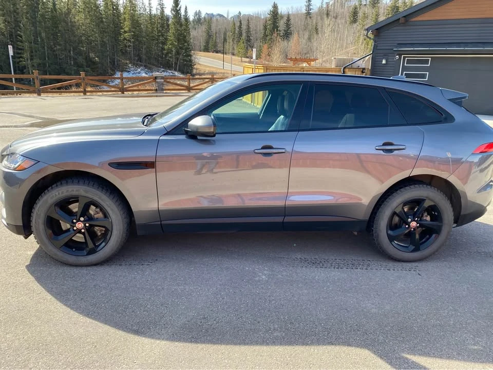 2017 Jaguar F-Pace - Image 3 of 10