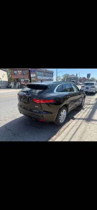 2017 Jaguar F-Pace - Image 7 of 12