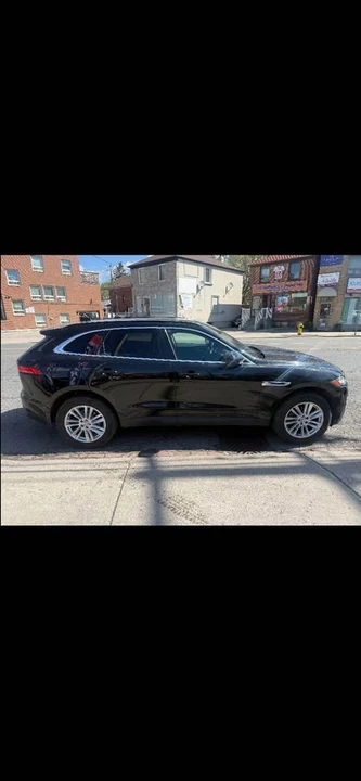 2017 Jaguar F-Pace - Image 10 of 12