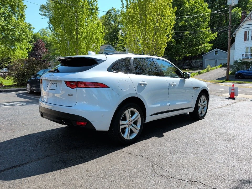 2017 Jaguar F-Pace - Image 7 of 21