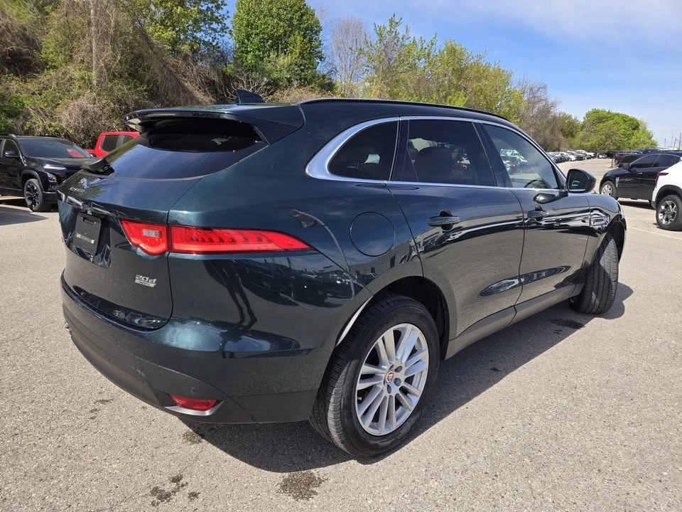 2017 Jaguar F-Pace - Image 7 of 14