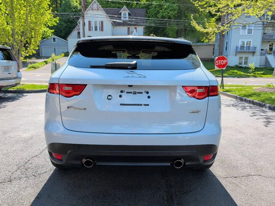 2017 Jaguar F-Pace - Image 6 of 21
