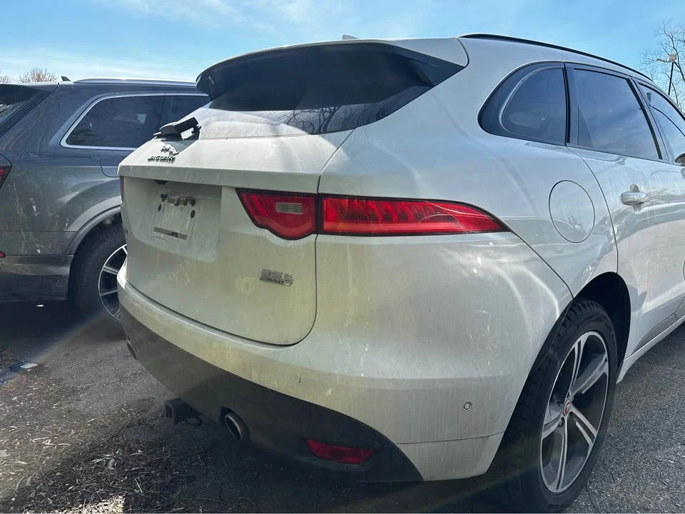2017 Jaguar F-Pace - Image 4 of 10