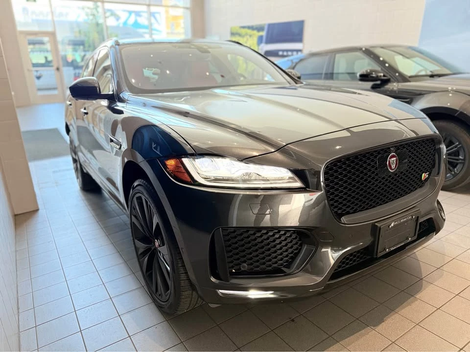2017 Jaguar F-Pace - Image 15 of 18
