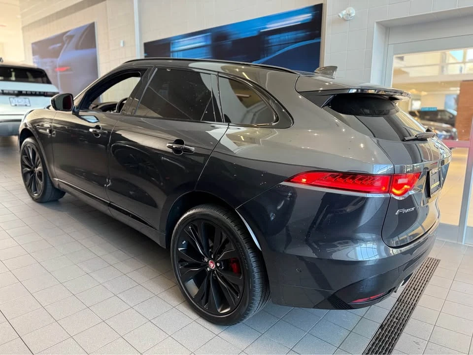 2017 Jaguar F-Pace - Image 14 of 18