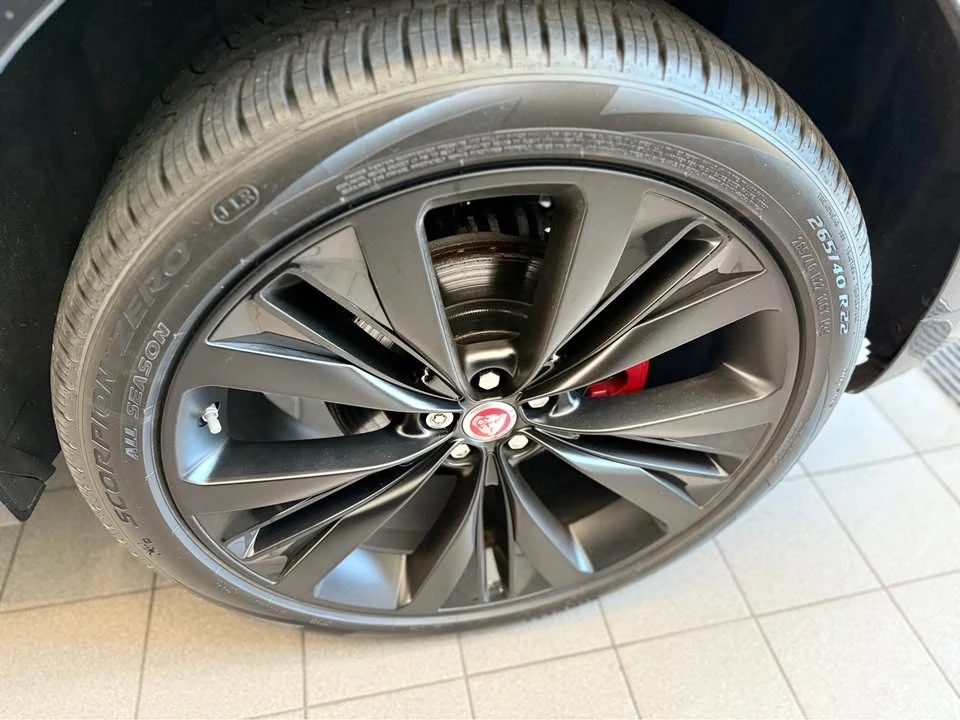 2017 Jaguar F-Pace - Image 16 of 18