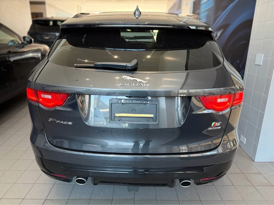 2017 Jaguar F-Pace - Image 13 of 18