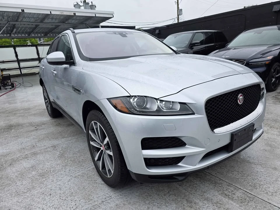 2017 Jaguar F-Pace - Image 3 of 12