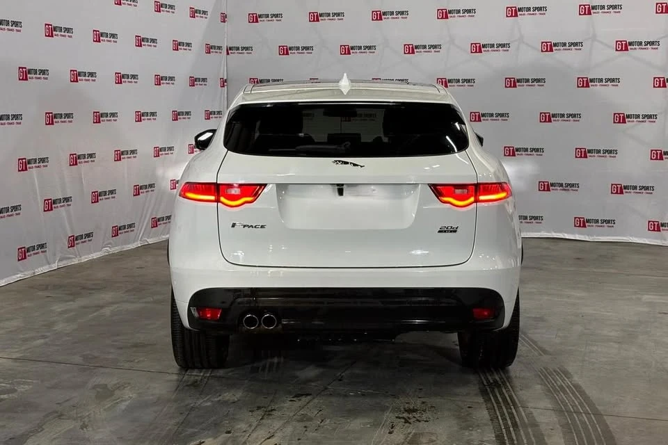 2017 Jaguar F-Pace - Image 4 of 13