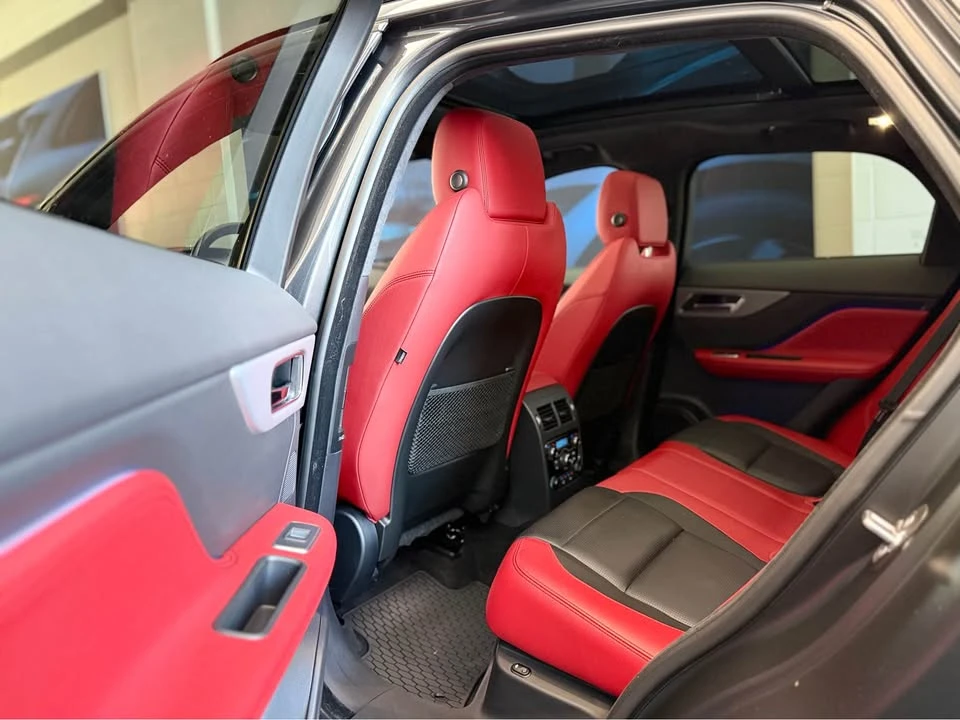 2017 Jaguar F-Pace - Image 5 of 18