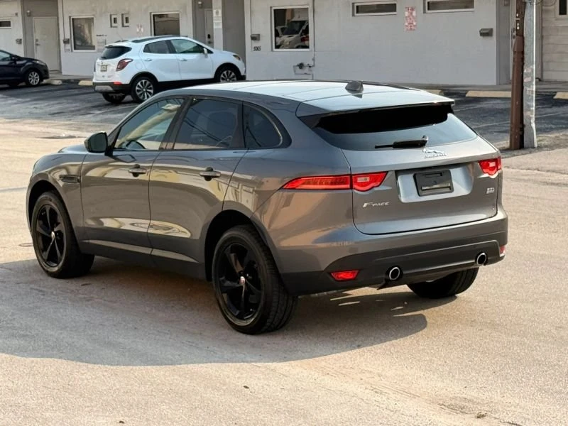 2017 Jaguar F-Pace - Image 7 of 9