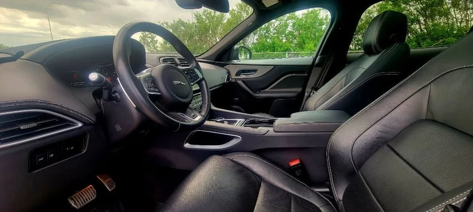 2017 Jaguar F-Pace - Image 9 of 16
