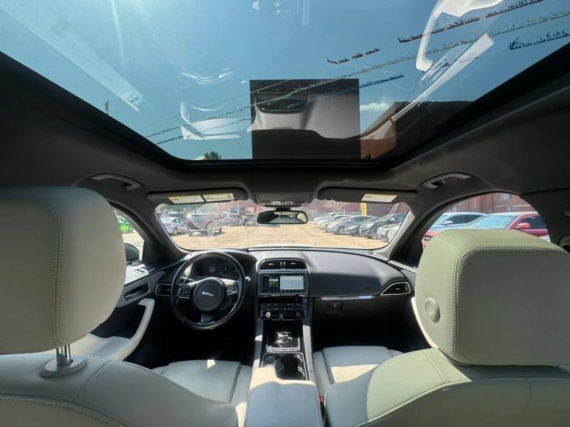 2017 Jaguar F-Pace - Image 8 of 20