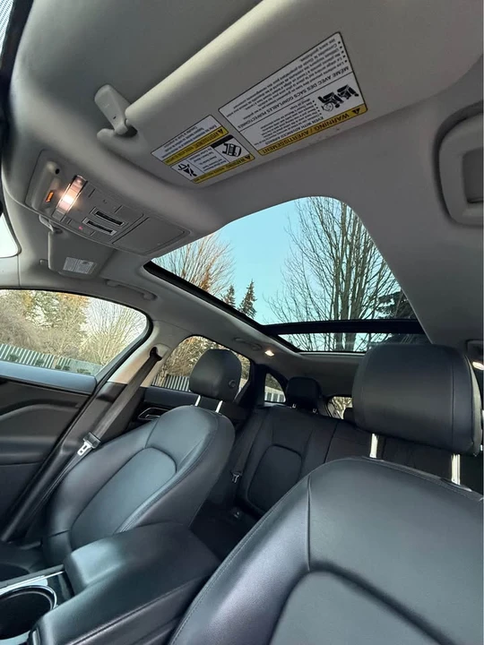 2017 Jaguar F-Pace - Image 14 of 20
