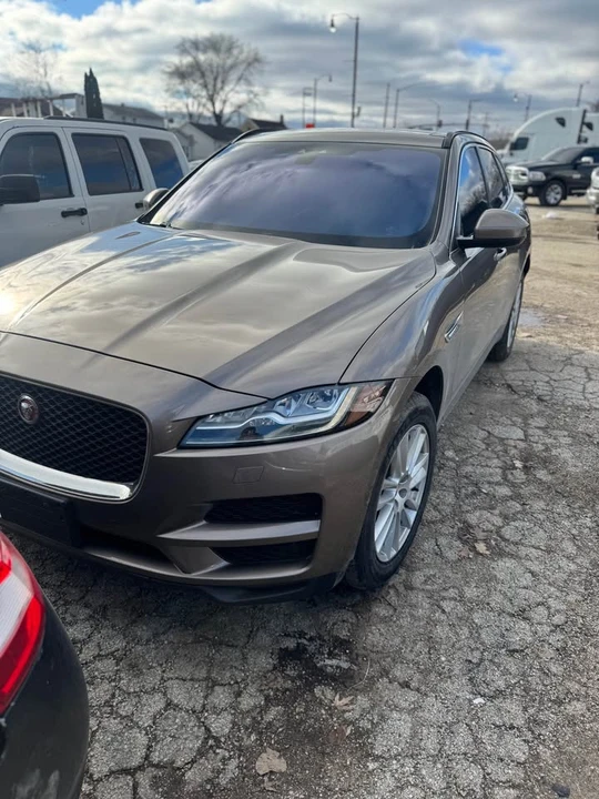 2017 Jaguar F-Pace - Image 4 of 6
