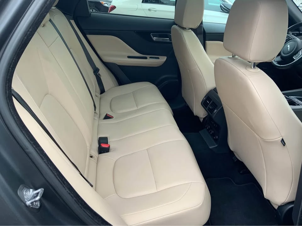 2017 Jaguar F-Pace - Image 16 of 17
