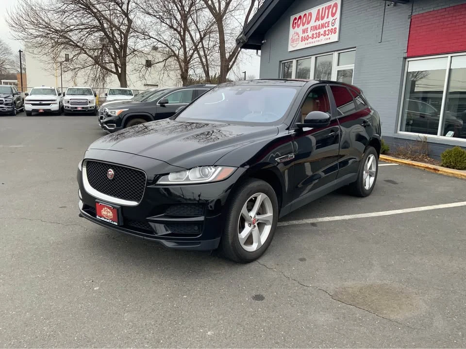 2017 Jaguar F-Pace - Image 2 of 17