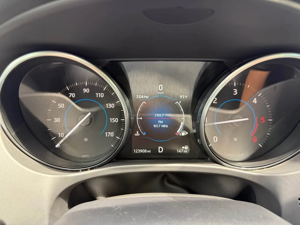 2017 Jaguar F-Pace - Image 12 of 13