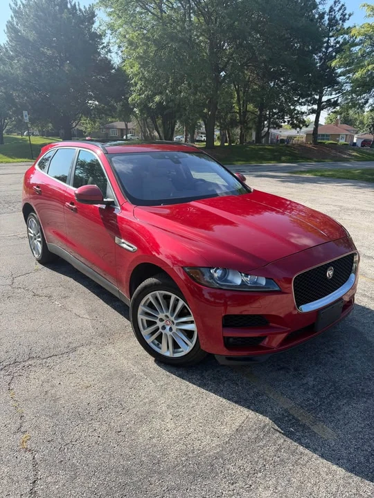 2017 Jaguar F-Pace - Image 4 of 10