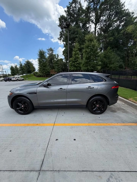 2017 Jaguar F-Pace - Image 7 of 13