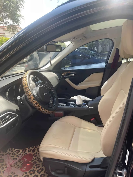 2017 Jaguar F-Pace - Image 8 of 12