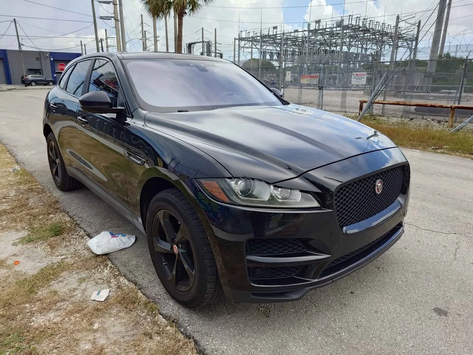 2017 Jaguar F-Pace - Image 4 of 13