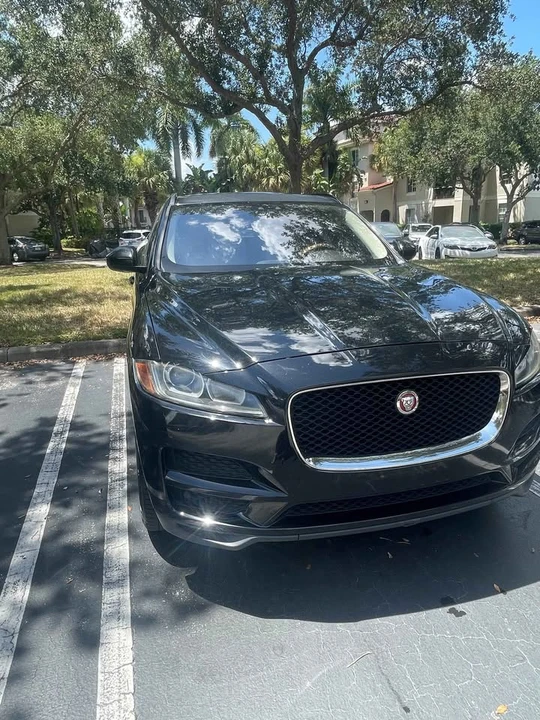 2017 Jaguar F-Pace - Image 4 of 12