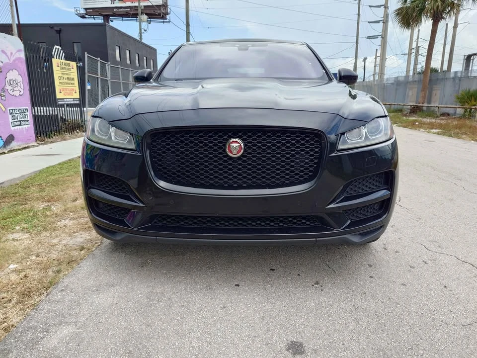 2017 Jaguar F-Pace - Image 3 of 13
