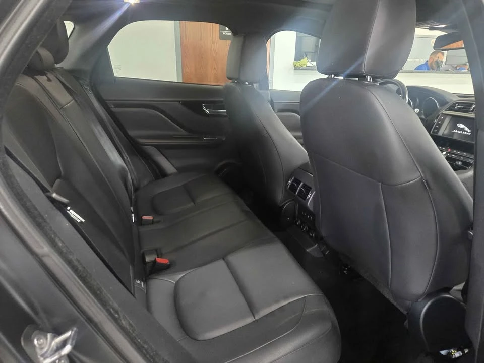 2017 Jaguar F-Pace - Image 7 of 7