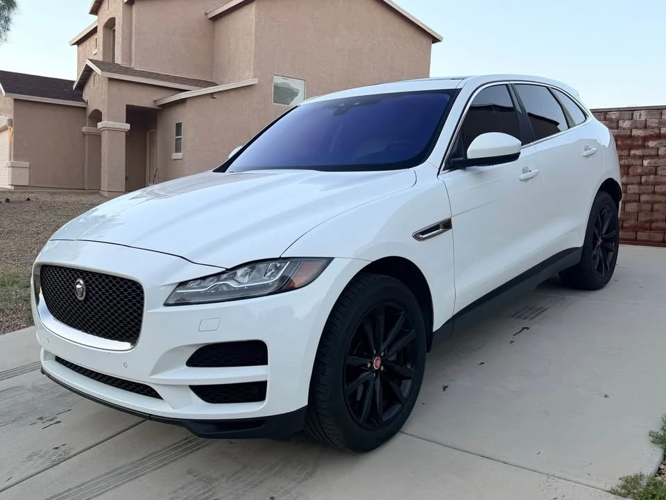 2017 Jaguar F-Pace - Image 3 of 16