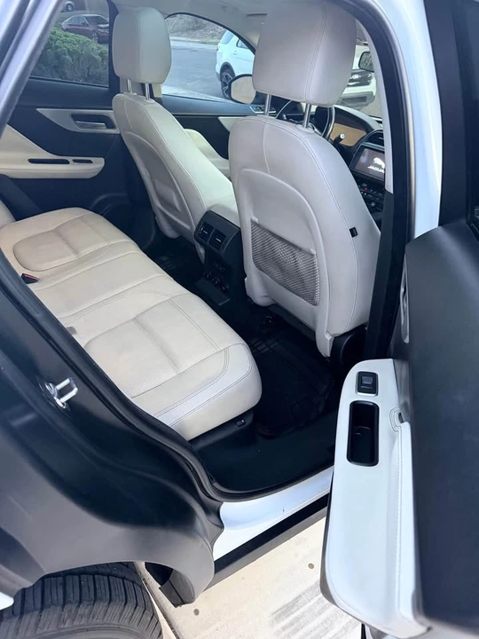 2017 Jaguar F-Pace - Image 12 of 16