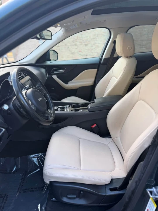 2017 Jaguar F-Pace - Image 11 of 20