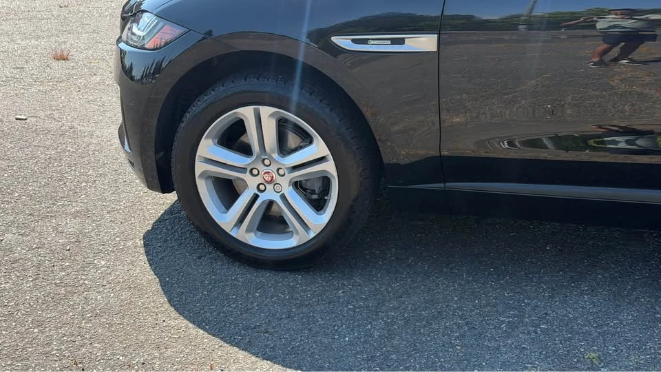 2017 Jaguar F-Pace - Image 9 of 20