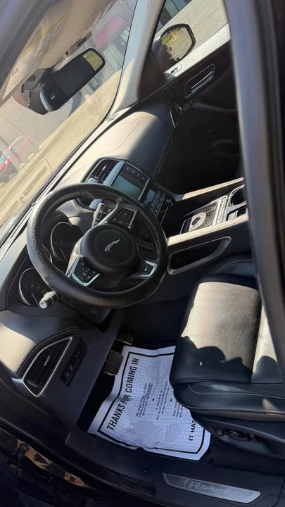2017 Jaguar F-Pace - Image 19 of 20