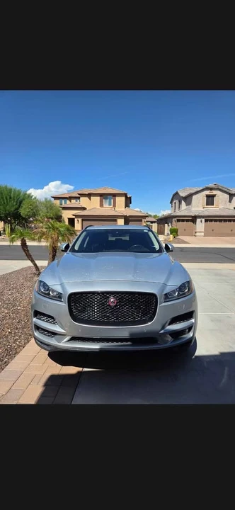 2017 Jaguar F-Pace - Image 5 of 16
