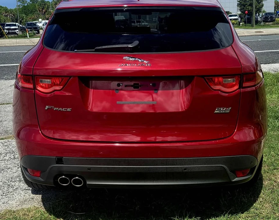 2017 Jaguar F-Pace - Image 3 of 13