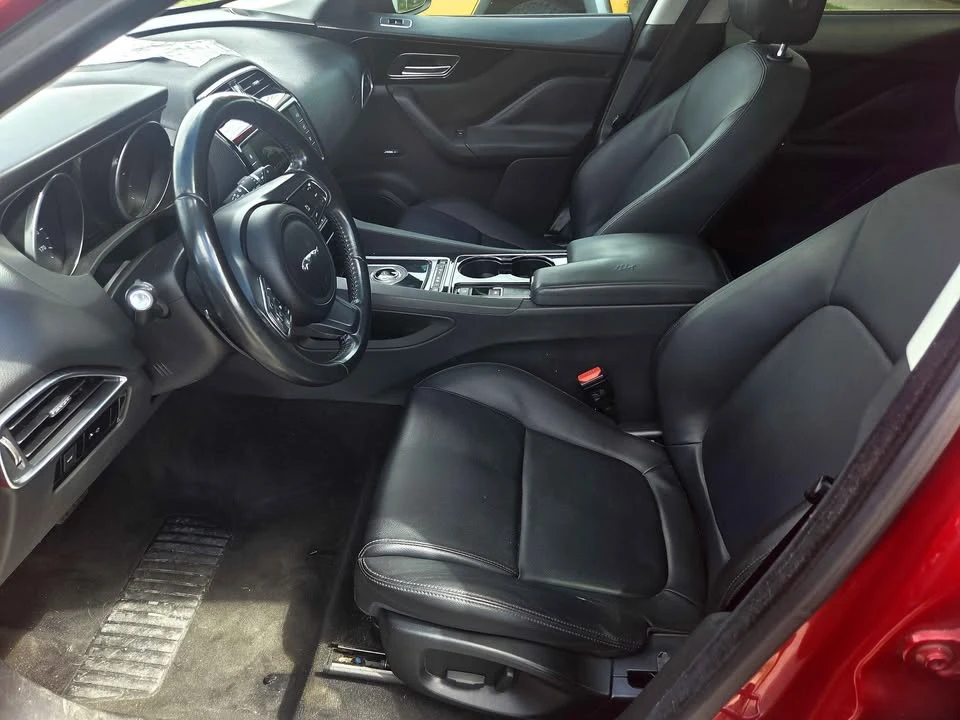 2017 Jaguar F-Pace - Image 6 of 13