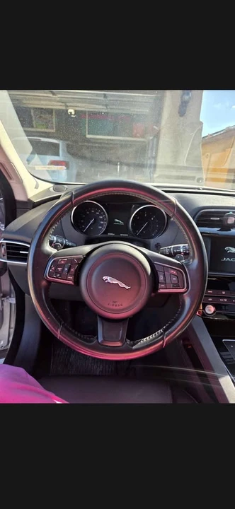 2017 Jaguar F-Pace - Image 12 of 16