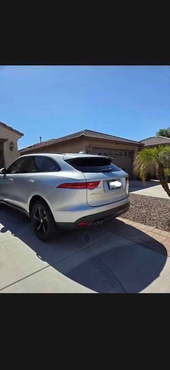 2017 Jaguar F-Pace - Image 8 of 16