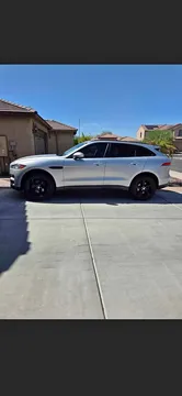 2017 Jaguar F-PACE 20d Premium Sport Utility 4D