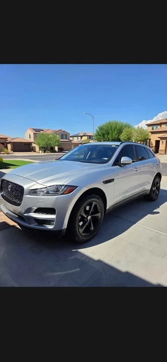 2017 Jaguar F-Pace - Image 4 of 16