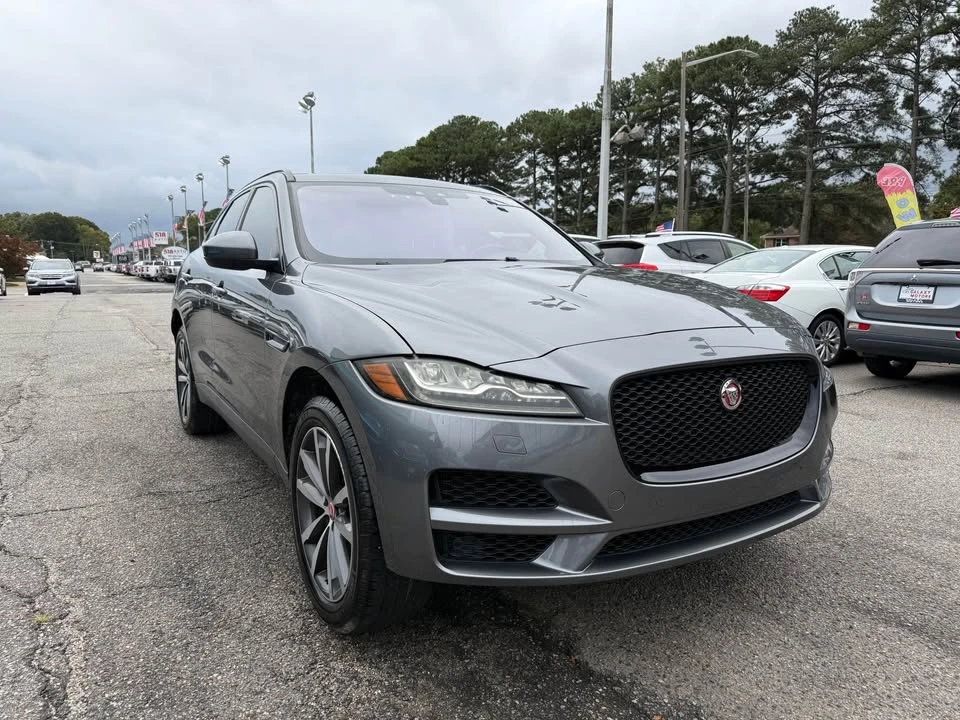 2017 Jaguar F-Pace - Image 7 of 20